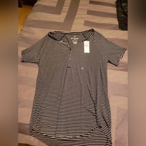 American Eagle Medium T-shirt